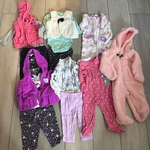 Lot of baby girls fall/ winter clothes size 6 months